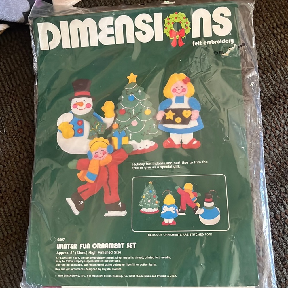Dimensions Felt Embroidery Kit 9507 Winter Fun Ornament Set .